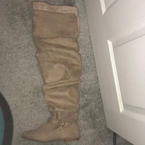 Tan Boots! NEVER WORN!